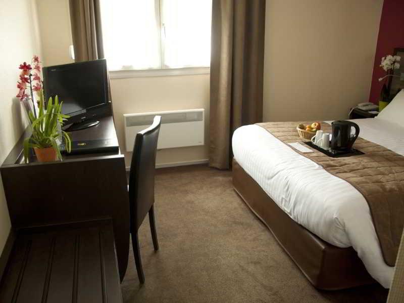 Kyriad Tours - Joué-lés-Tours Eksteriør bilde